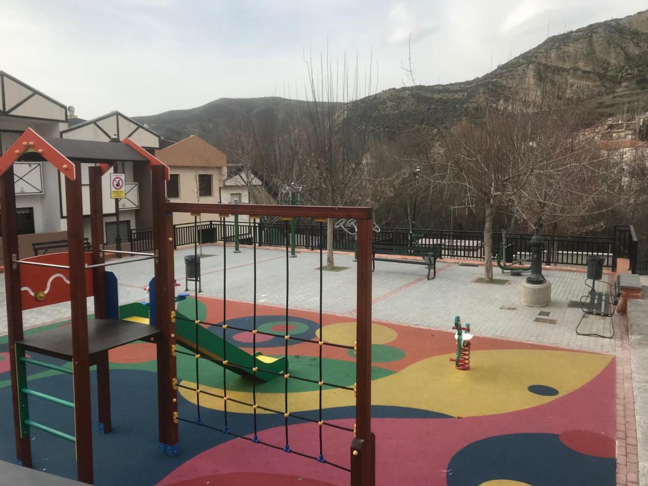 Apartamentos Duquesa Sierra Nevada Pinos Genil Dış mekan fotoğraf
